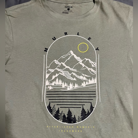 Men’s Hurley T-Shirt Size M - Picture 2 of 4